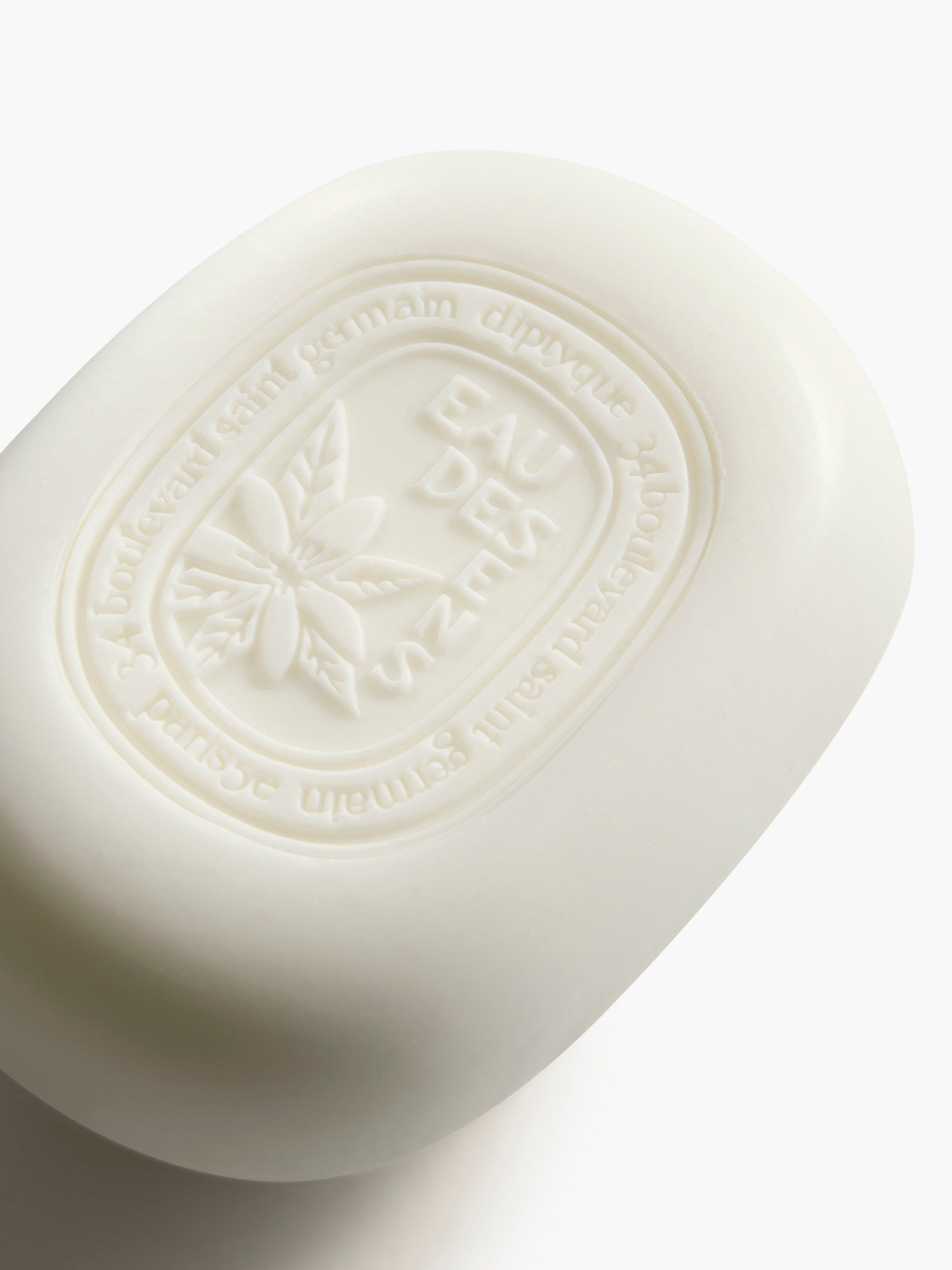 diptyque-eau-des-sens-perfumed