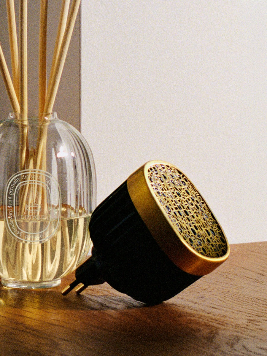 プラグイン ディフューザー - 電気式ホームディフューザー – Diptyque