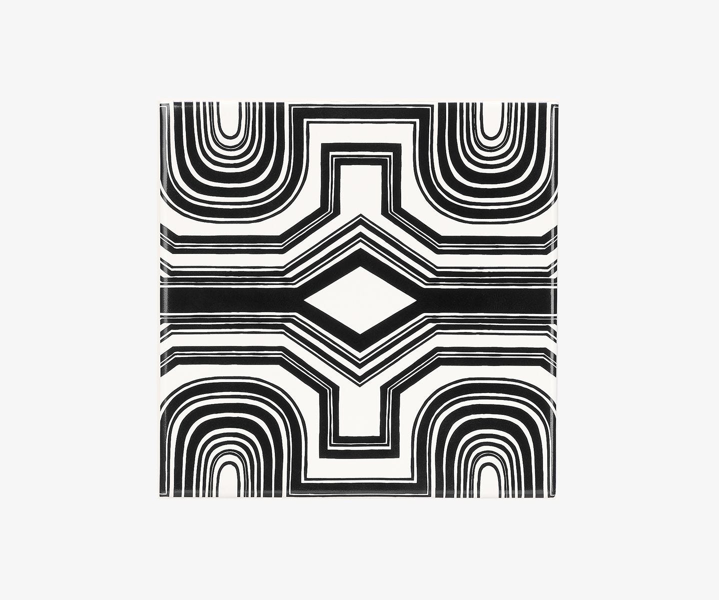 キャンドルスタンド バジル - クラシック キャンドル用 – Diptyque Paris